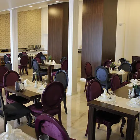 Hotel Safran Hotel&spa Cafe&bar