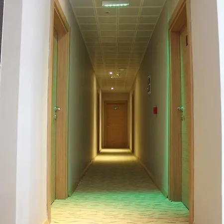 Safran Hotel&spa Cafe&bar 3*
